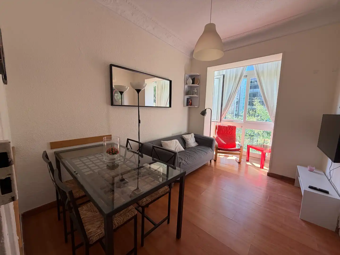 Wohnzimmer von Wohnung zur Miete in Madrid mit Heizung, Abstellraum und Möbliert