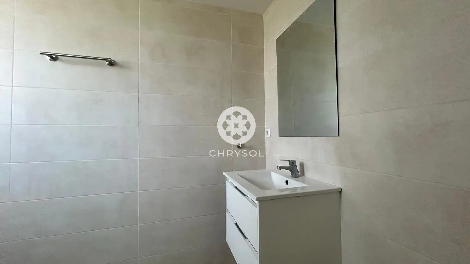 Bathroom of Flat for sale in L'Hospitalet de Llobregat  with Heating, Private garden and Parquet flooring