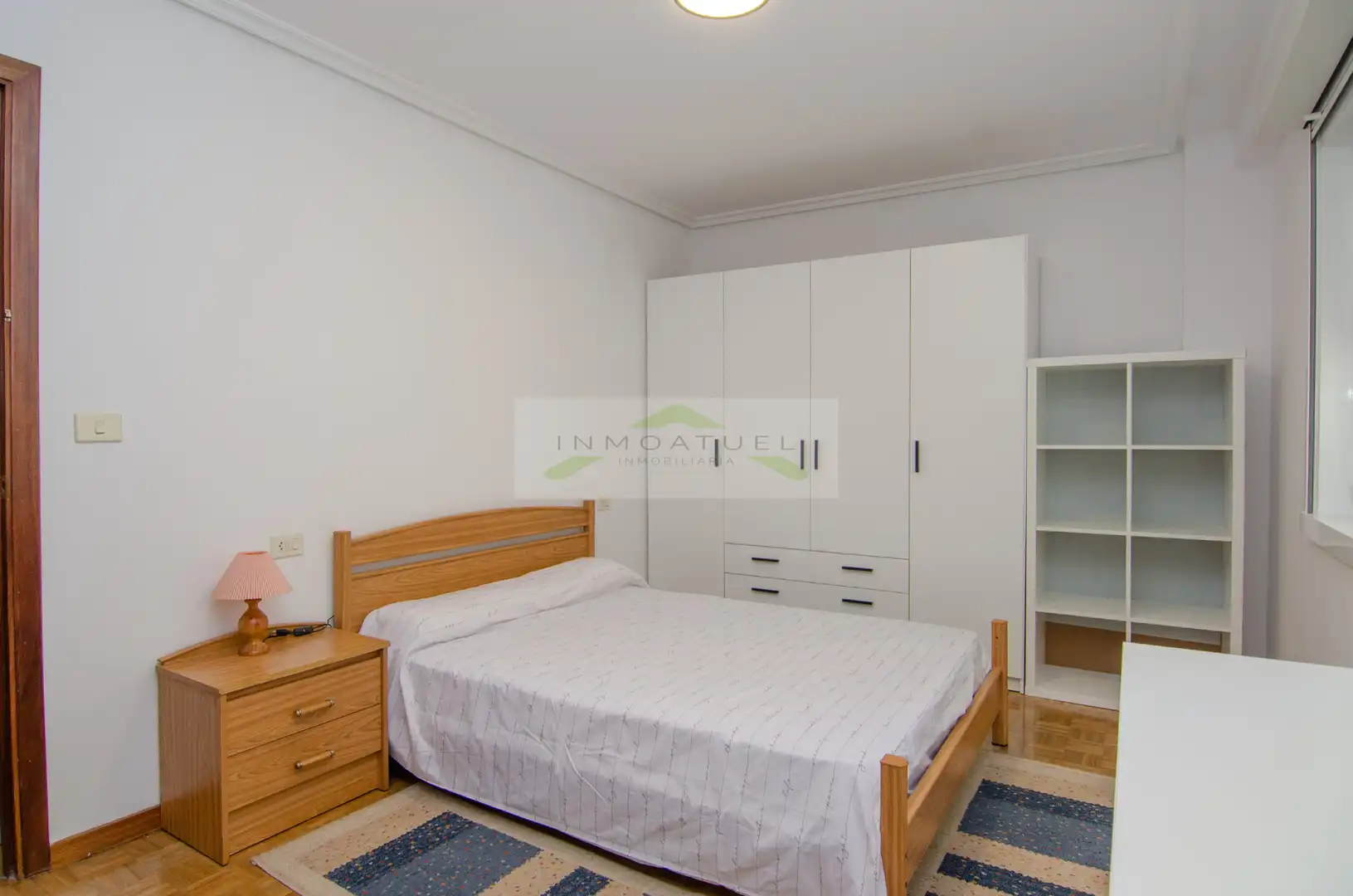 Schlafzimmer von Wohnung zur Miete in A Coruña Capital  mit Parkett, Möbliert und Ofen