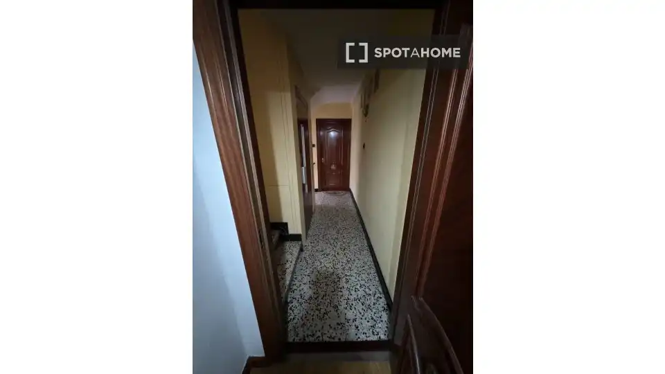 Habitació a Ciudad Naranco - Prados de La Fuente