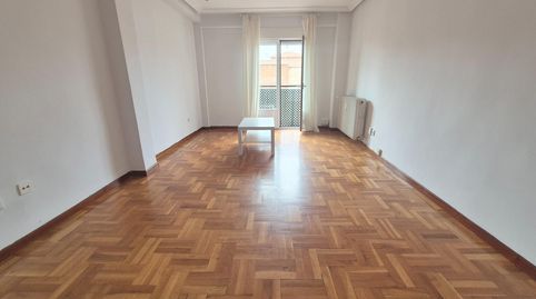 Foto 3 de Piso de alquiler en Prosperidad - Delicias, Salamanca Capital