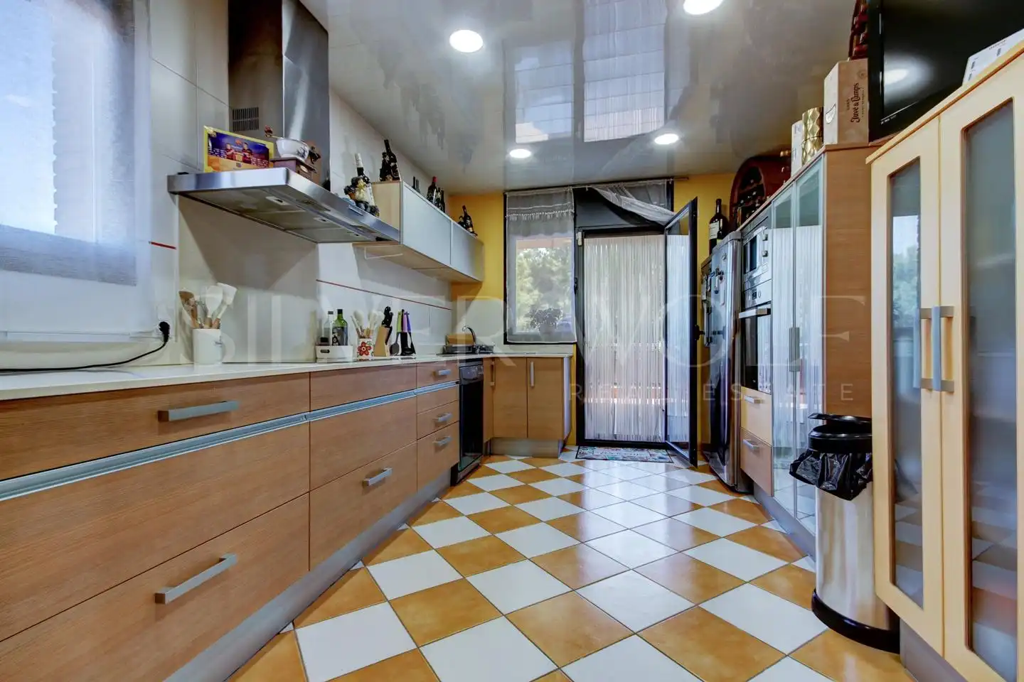 Cuina de Casa o xalet en venda en Castellbisbal amb Aire condicionat, Calefacció i Jardí privat