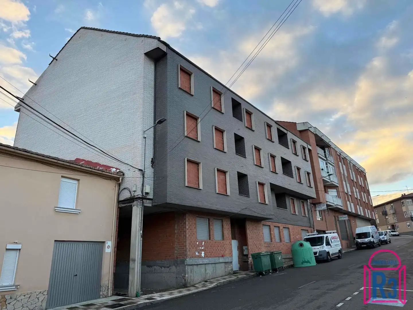Buildings for sale in La Ermita, Villaquilambre