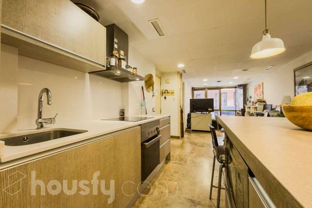 Piso en Venta en Carrer Juan de Sada, . en Sants-Badal
