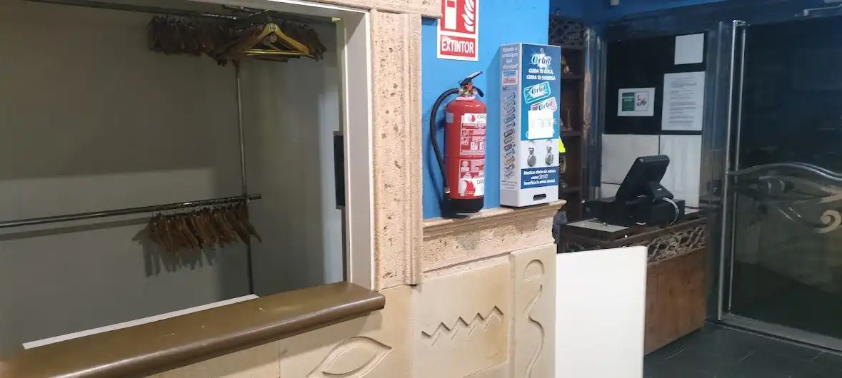 Local comercial en traspaso en MIGUEL SERVET, imagen 11