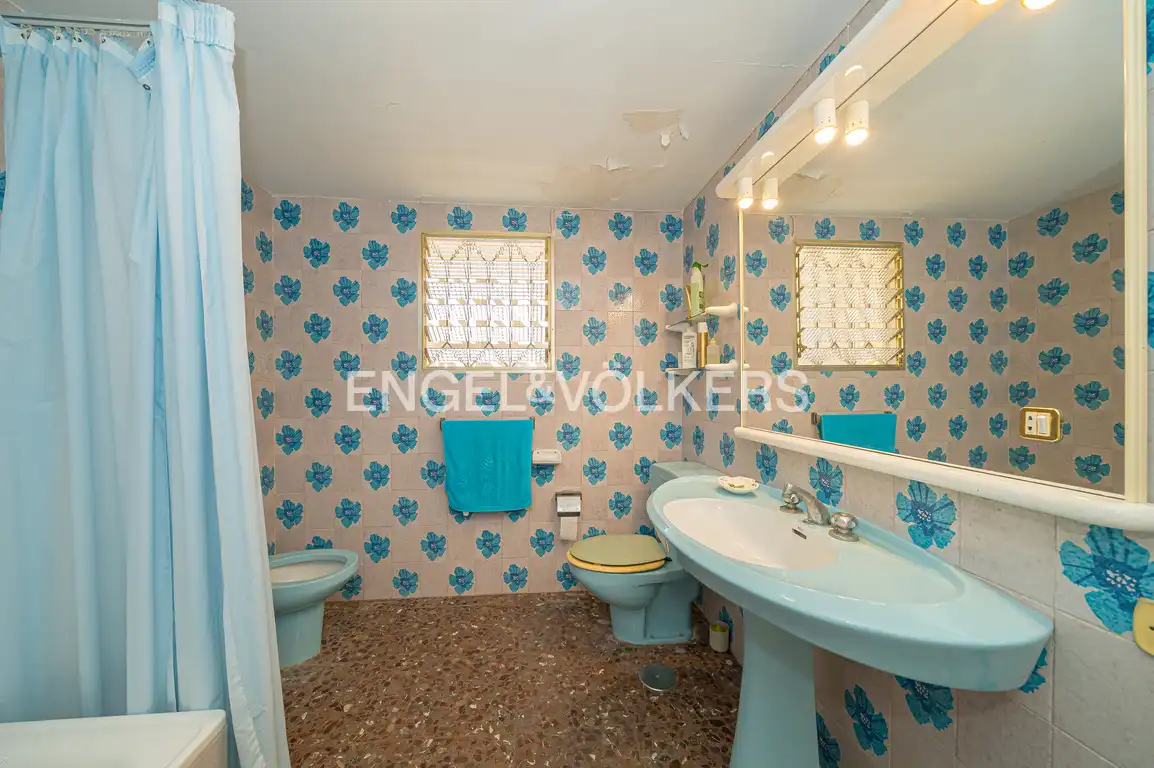 Bathroom of Apartments for sale in Benidorm  with Terrace and Community pool