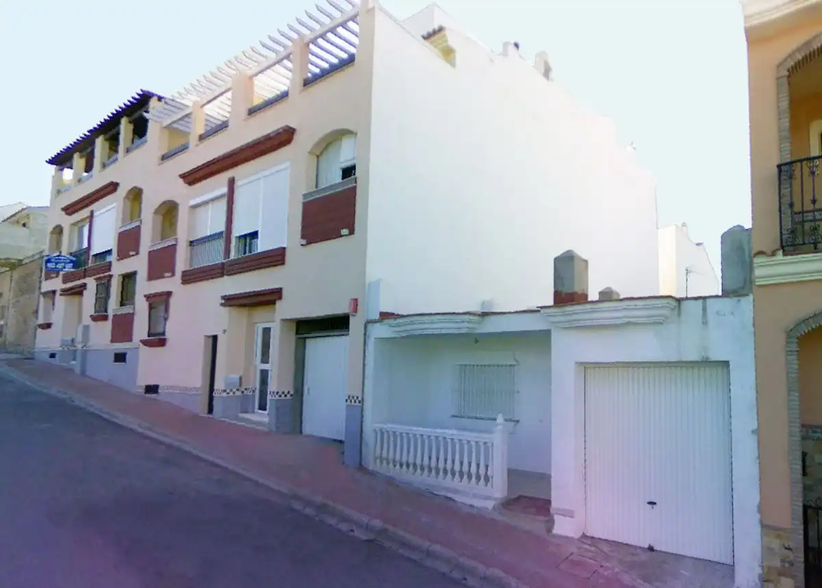 Vista exterior de Garatge en venda en Cártama