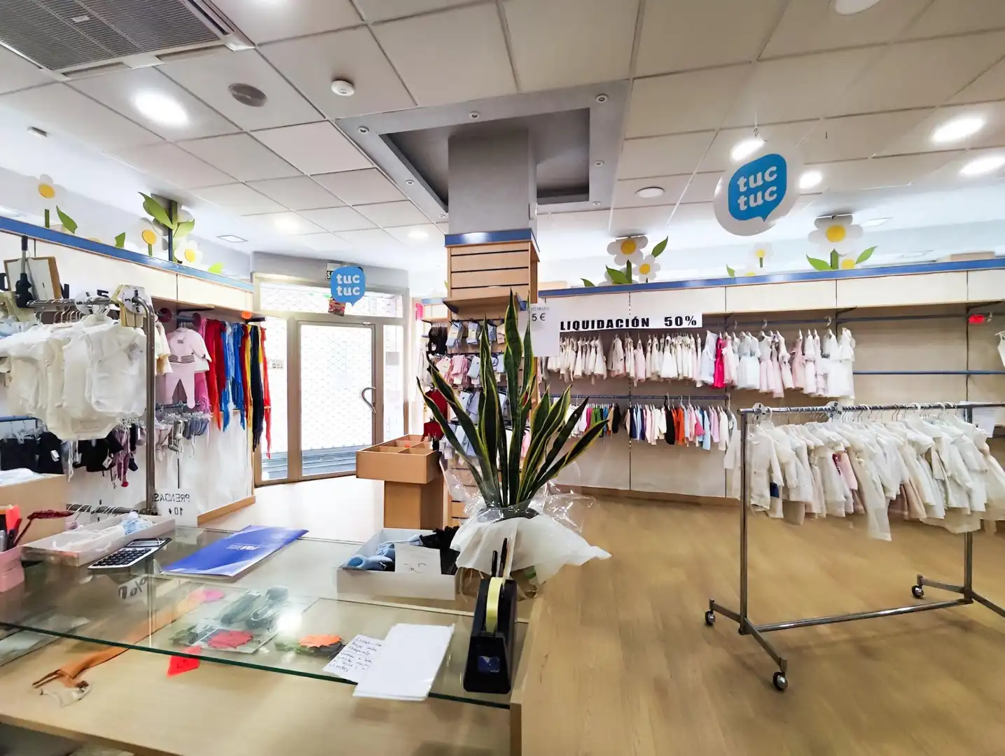 Commercial properties for rent in Puertollano  with Air Conditioner, Parquet flooring and Furnished