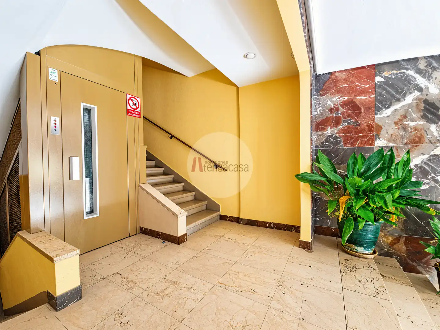 Flat for sale in Madrid  with Air Conditioner, Heating and Terrace