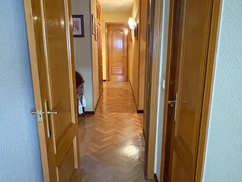 Flat for sale in  Madrid Capital  with Balcony