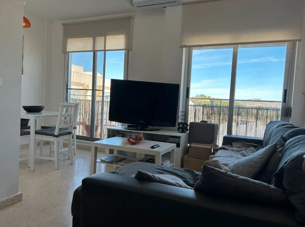 Sala d'estar de Dúplex de lloguer en Vilamarxant amb Aire condicionat, Terrassa i Traster