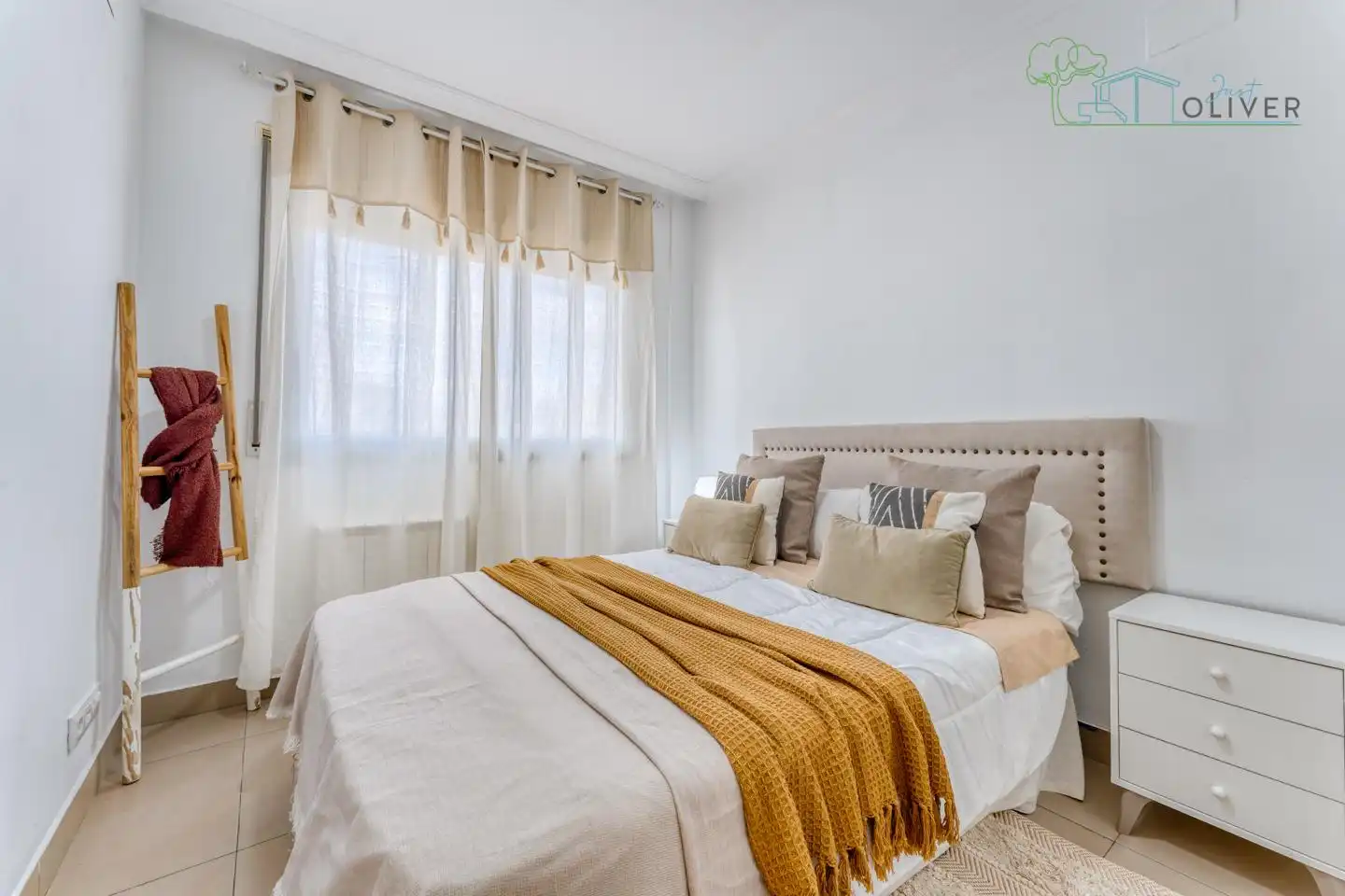 Flat with terrace for sale in calle Ramon Berenguer IV 22, imagen 7