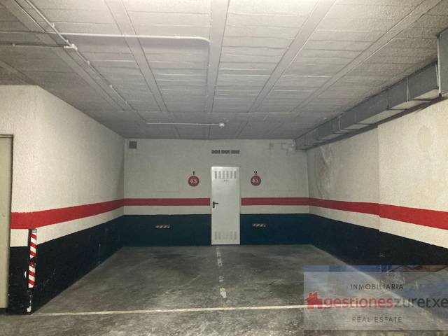 Garaje en Alquiler en Calle Ibarruri Dolores en Ametzola