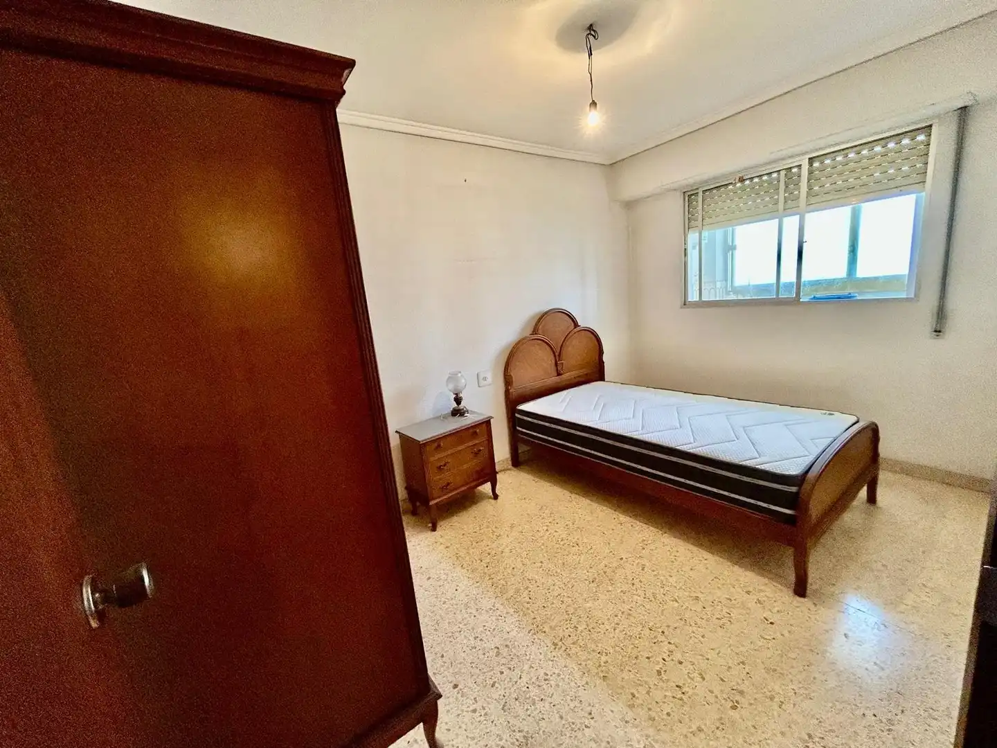 Habitación de Piso en venta en Valencia con Balcón