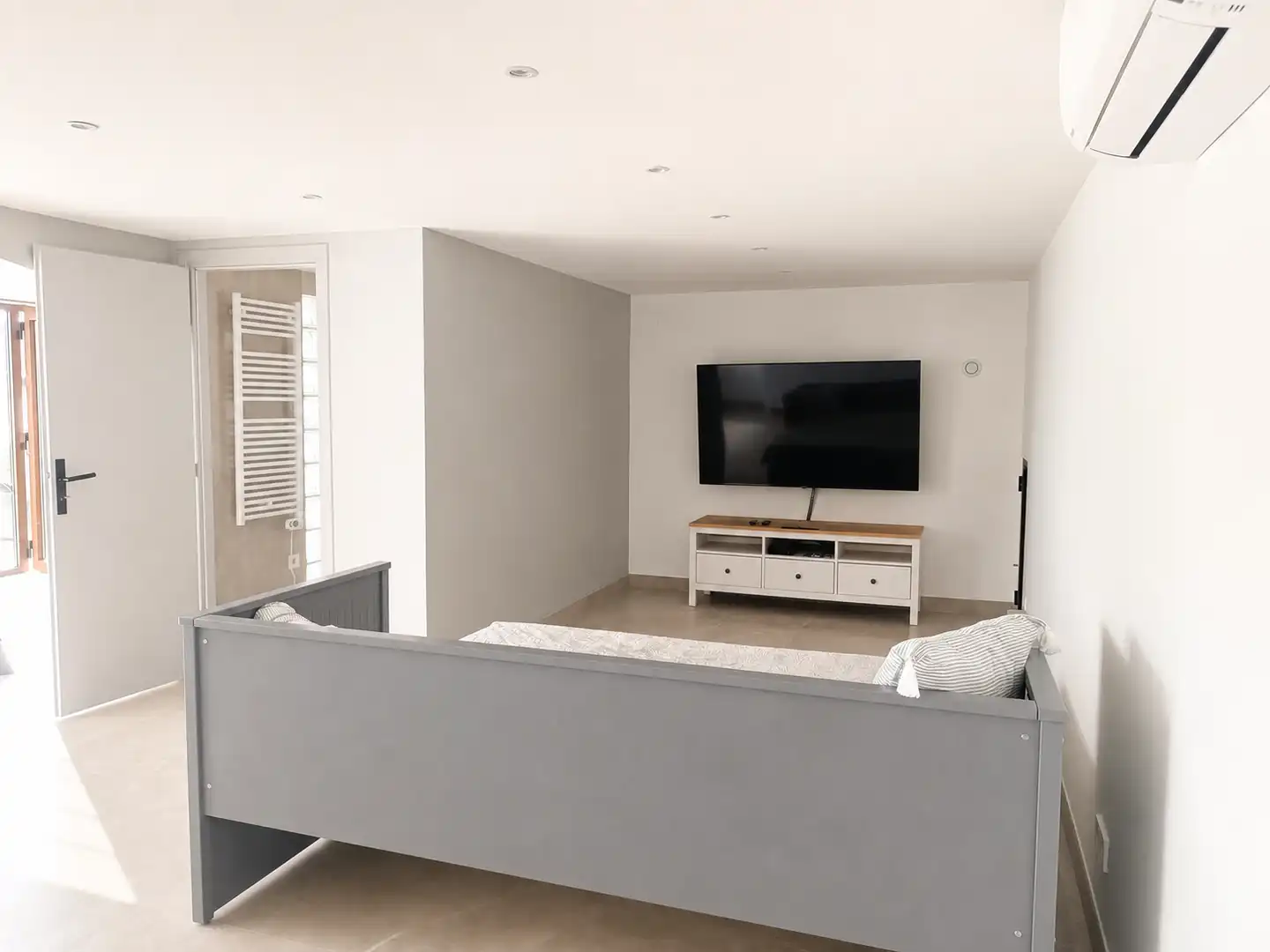 Sala d'estar de Casa o xalet de lloguer en Castell d'Aro, Platja d'Aro i s'Agaró amb Aire condicionat, Traster i Domòtica