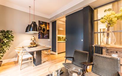 Dining room of Flat to rent in  Madrid Capital  with Air Conditioner, Heating and Parquet flooring