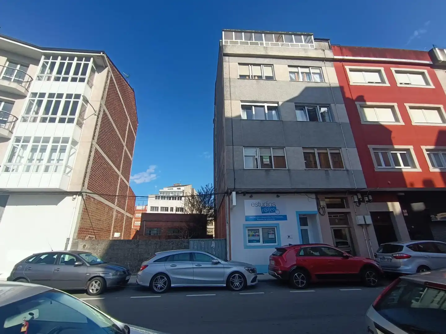 Vista exterior de Local en venda en Ourense Capital 
