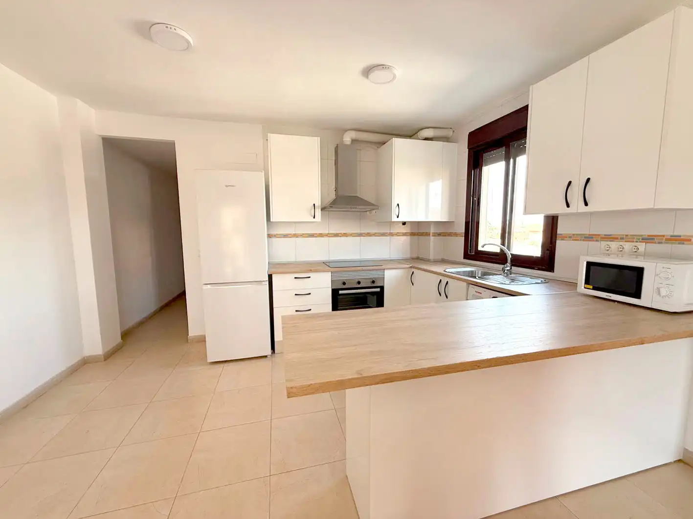 Cocina de Piso en venta en Roquetas de Mar con Amueblado