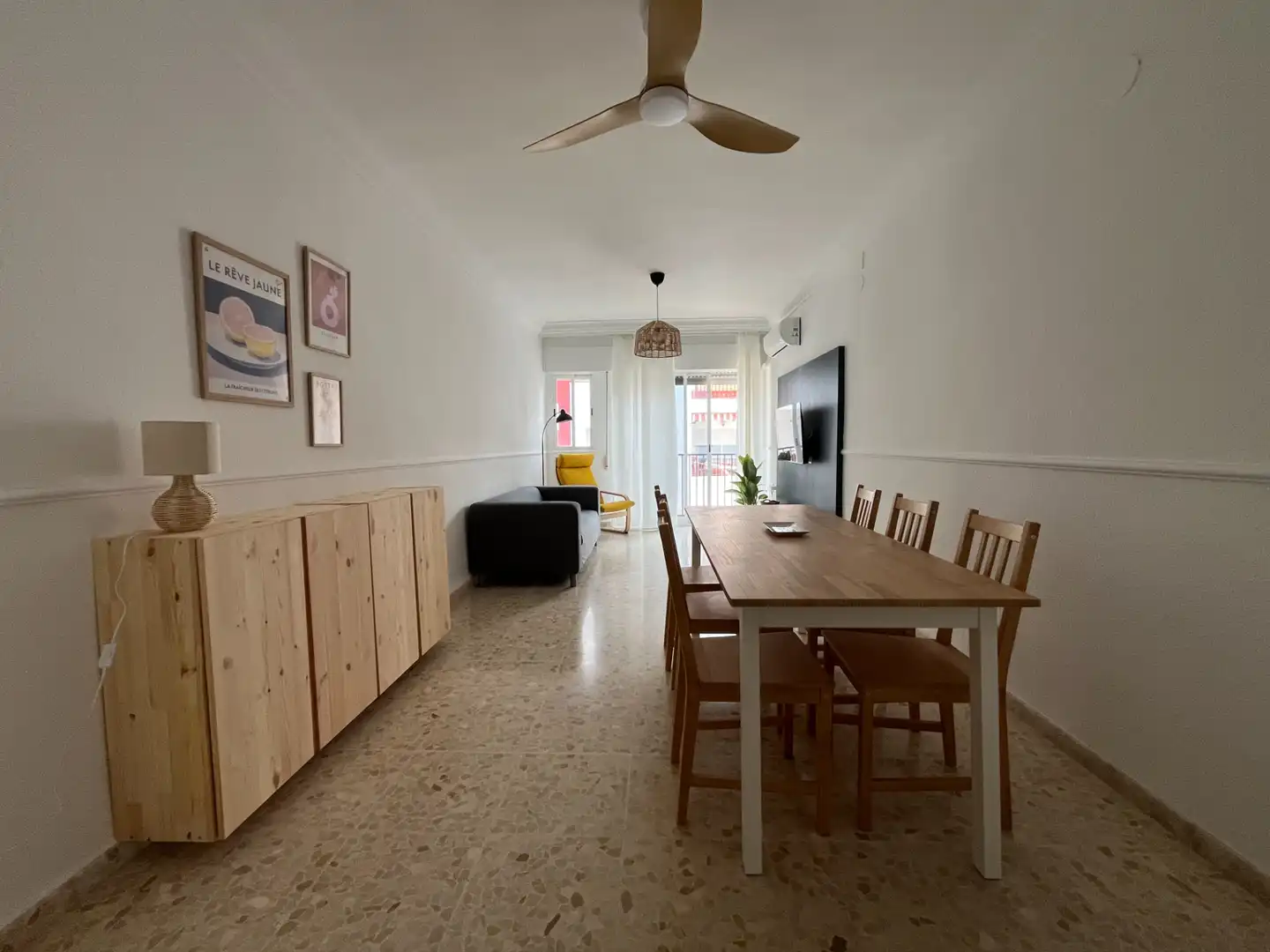 Comedor de Piso de alquiler en Salobreña con Aire acondicionado, Terraza y Amueblado