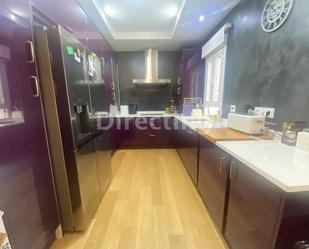 Kitchen of Flat for sale in  Madrid Capital  with Air Conditioner and Heating