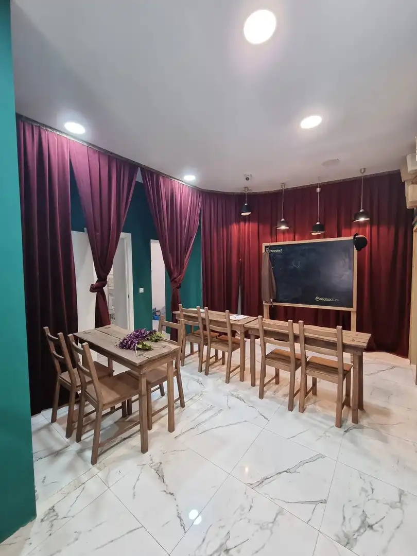 Comedor de Local en venta en Madrid con Aire acondicionado