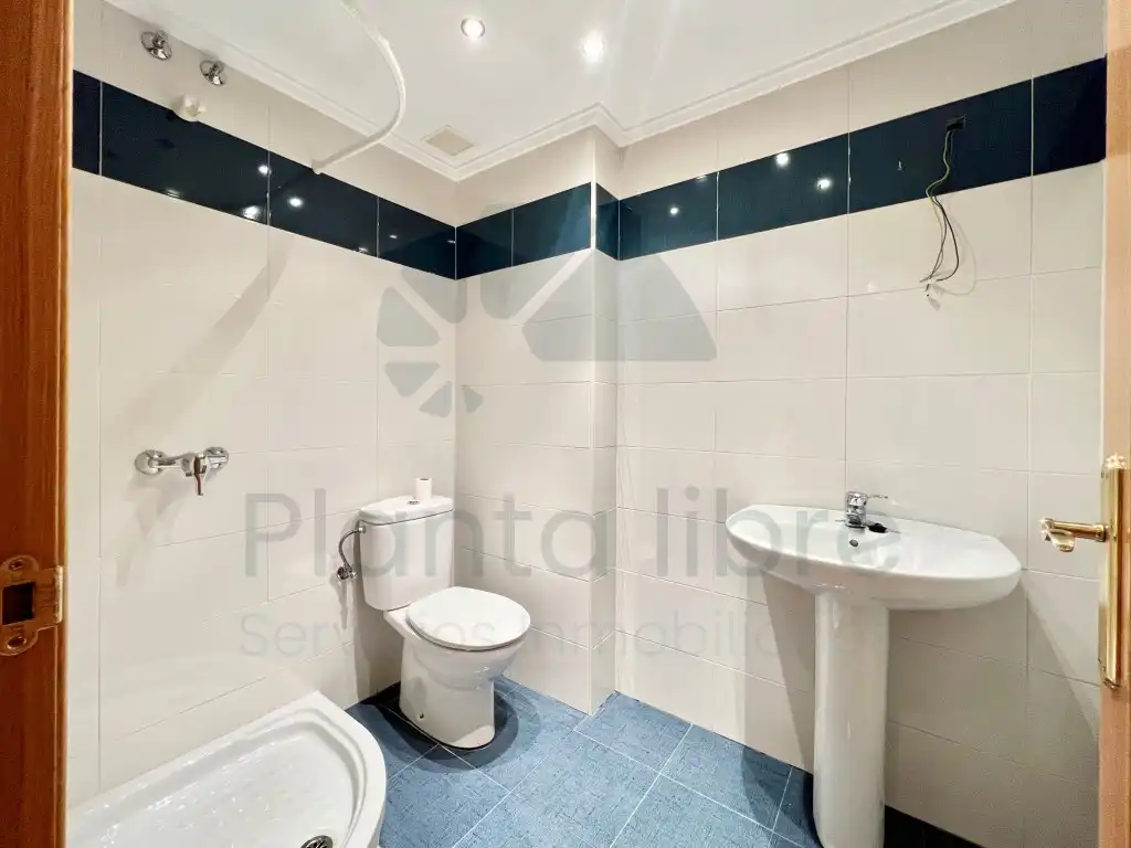 Bathroom of Flat for sale in Villoslada de Cameros