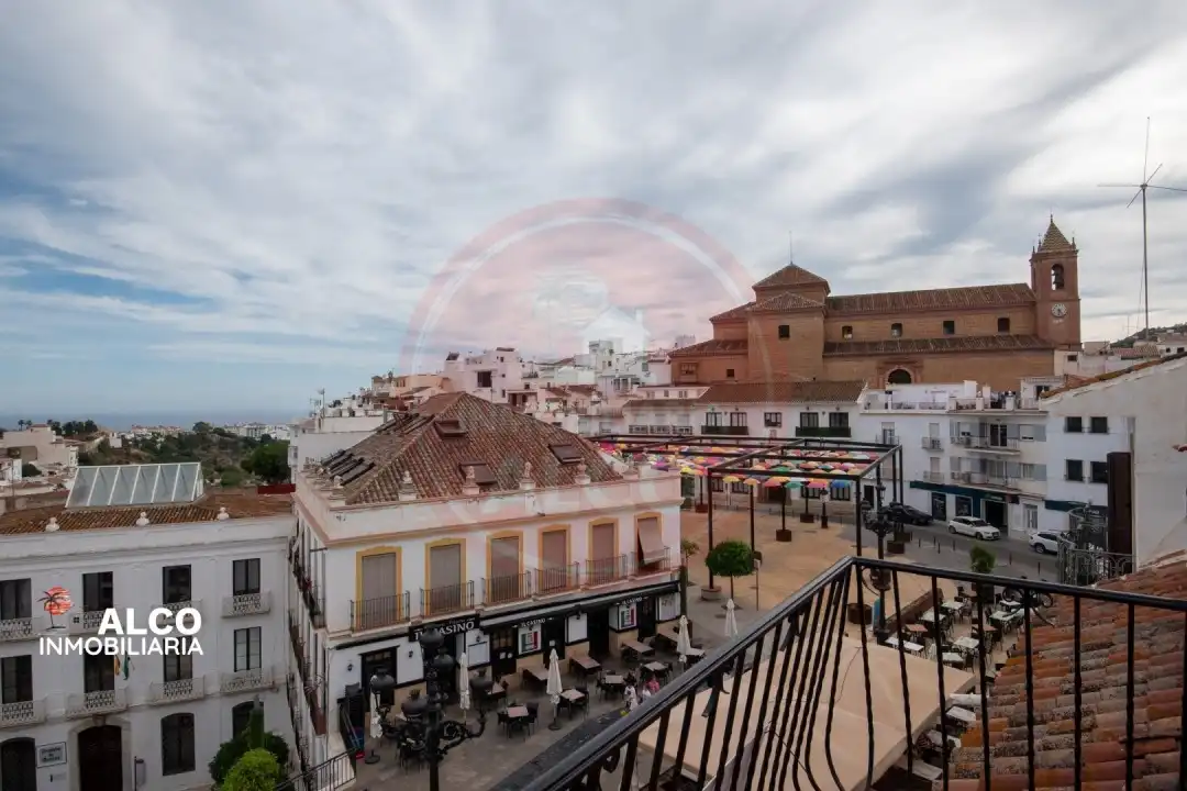 Vista exterior de Pis en venda en Torrox amb Terrassa i Balcó