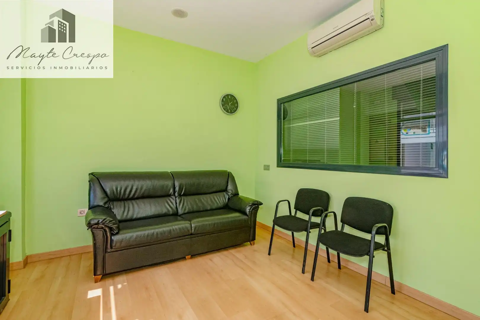 Sala de estar de Local en venta en Armilla con Aire acondicionado