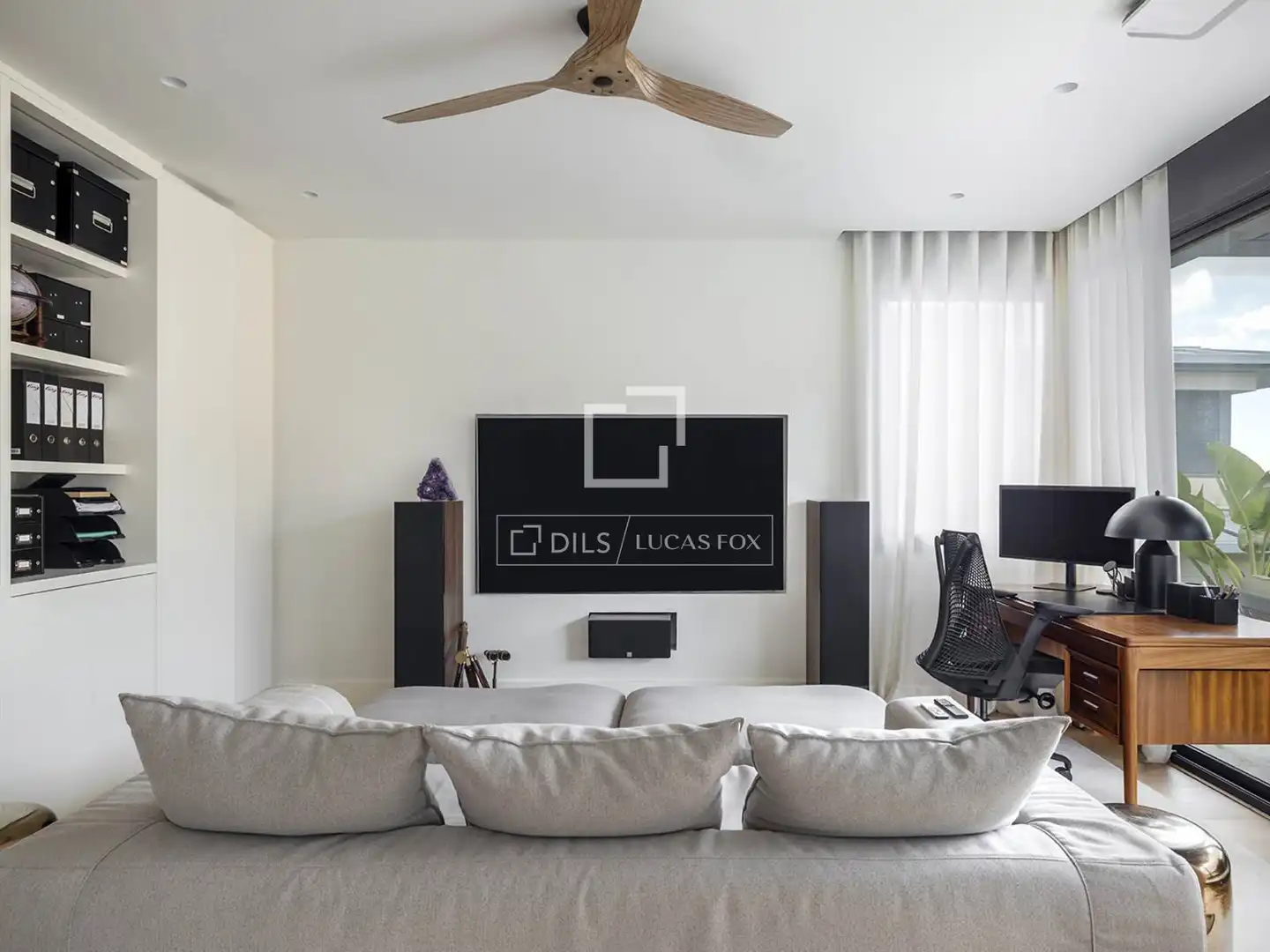 Sala de estar de Casa o chalet en venta en Barcelona con Aire acondicionado, Calefacción y Jardín privado