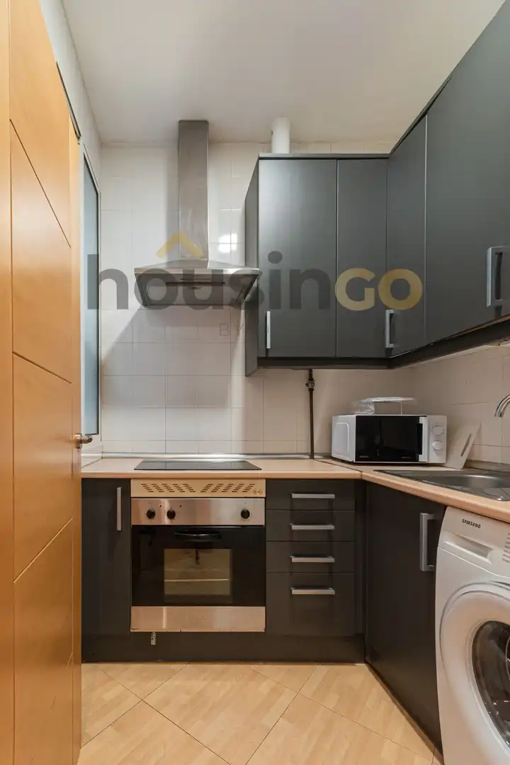 Cocina de Piso de alquiler en Madrid con Aire acondicionado, Calefacción y Amueblado