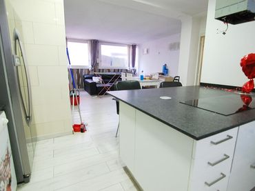 Local comercial en venda a Salut - Lloreda