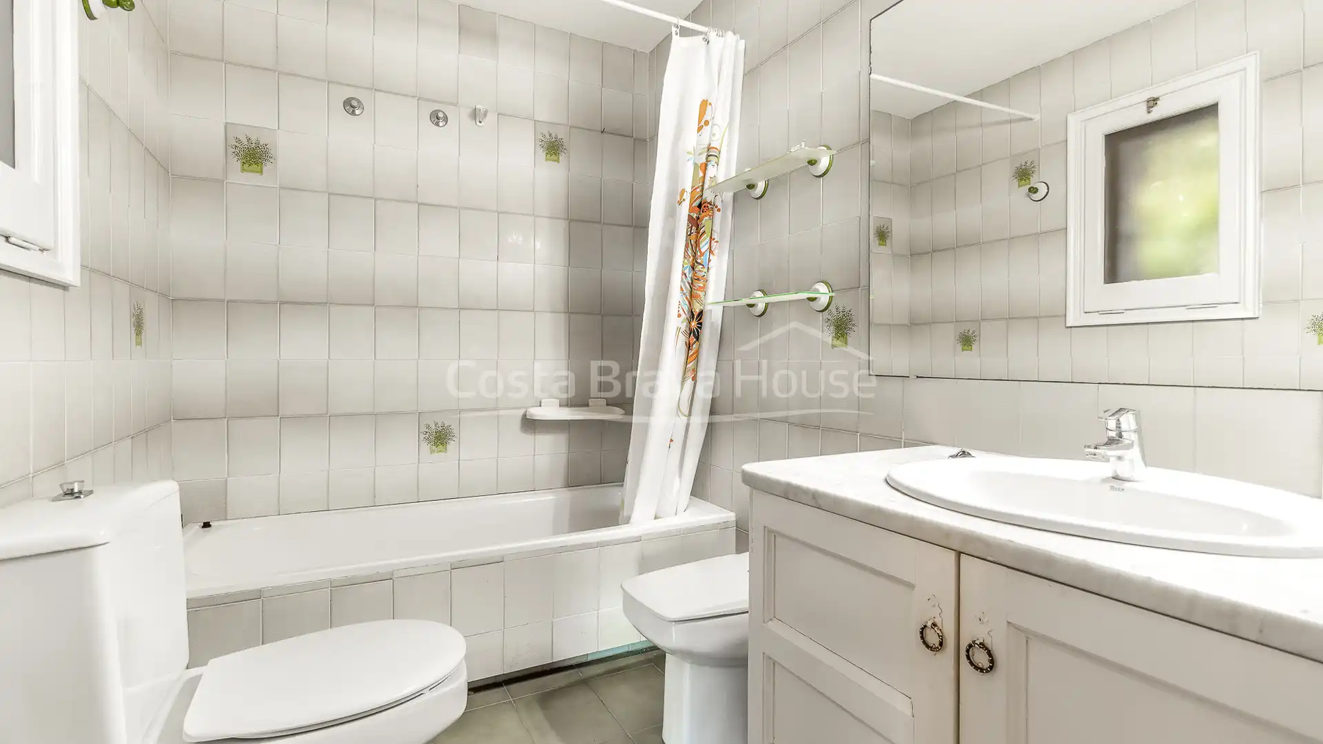 Badezimmer von Haus oder Chalet zum Verkauf in Begur mit Heizung, Privatgarten und Terrasse