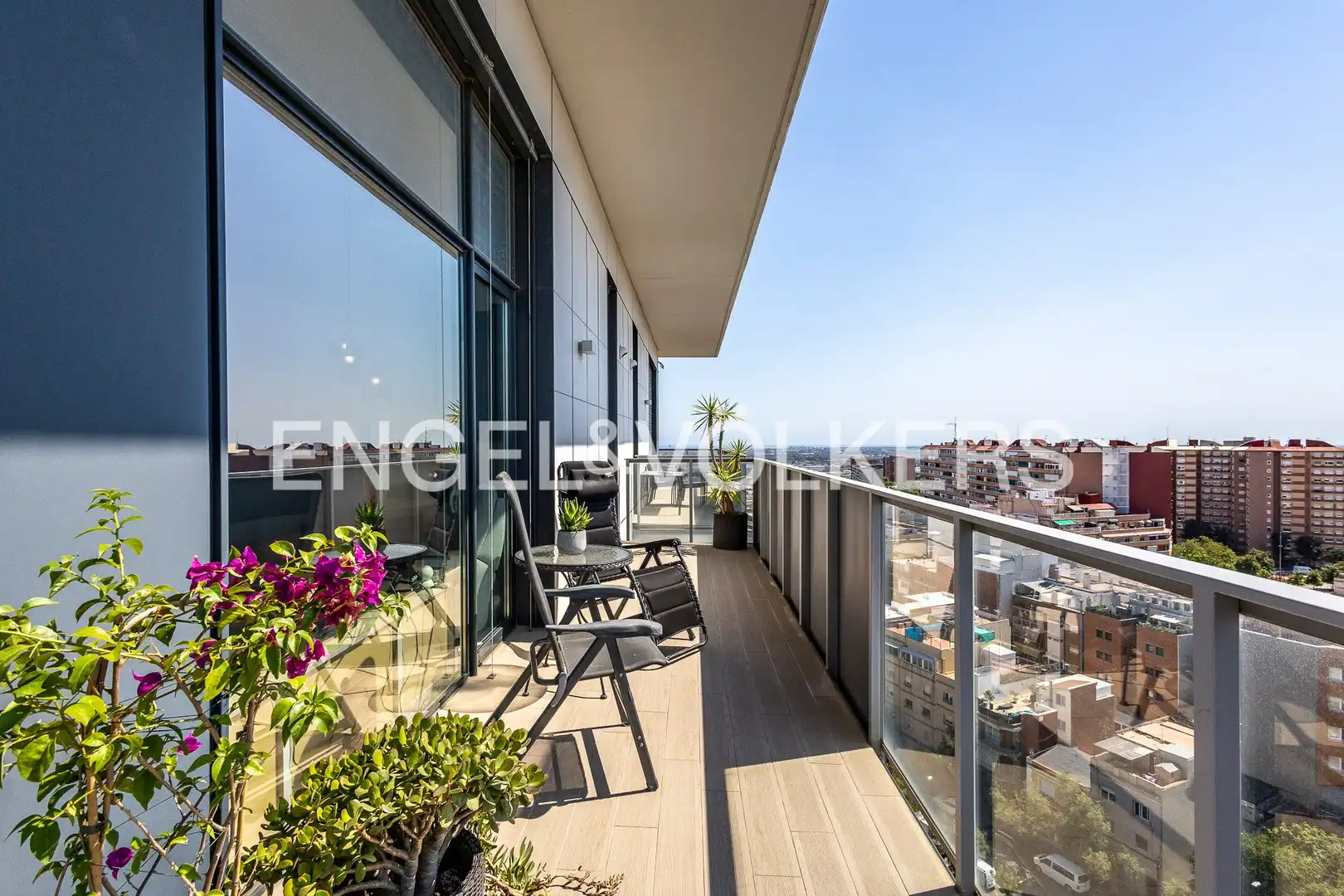 Terrassa de Àtic en venda en L'Hospitalet de Llobregat amb Aire condicionat, Calefacció i Parquet