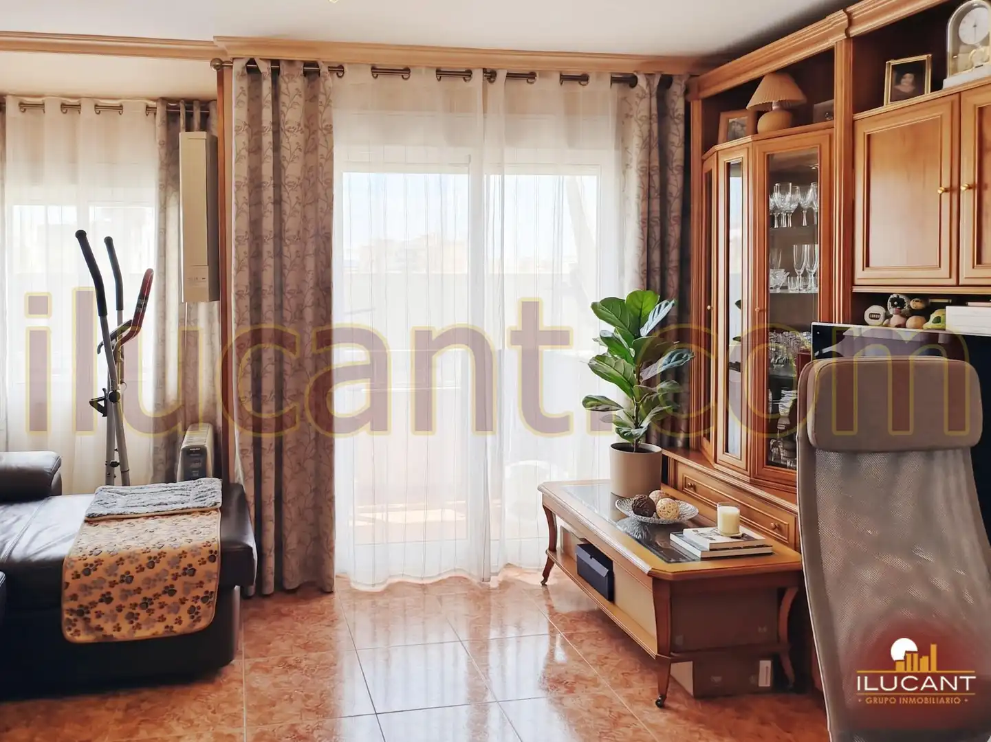 Living room of Flat for sale in Alicante / Alacant  with Furnished and Balcony