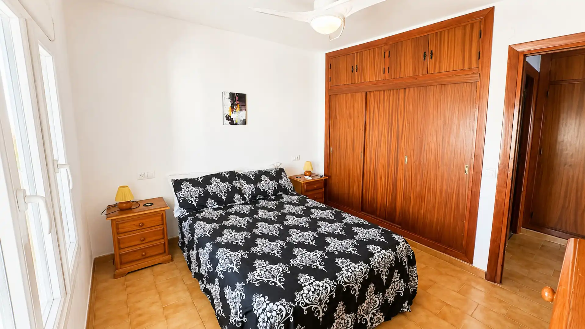 Schlafzimmer von Wohnungen zum Verkauf in Manilva mit Terrasse, Schwimmbad und Möbliert
