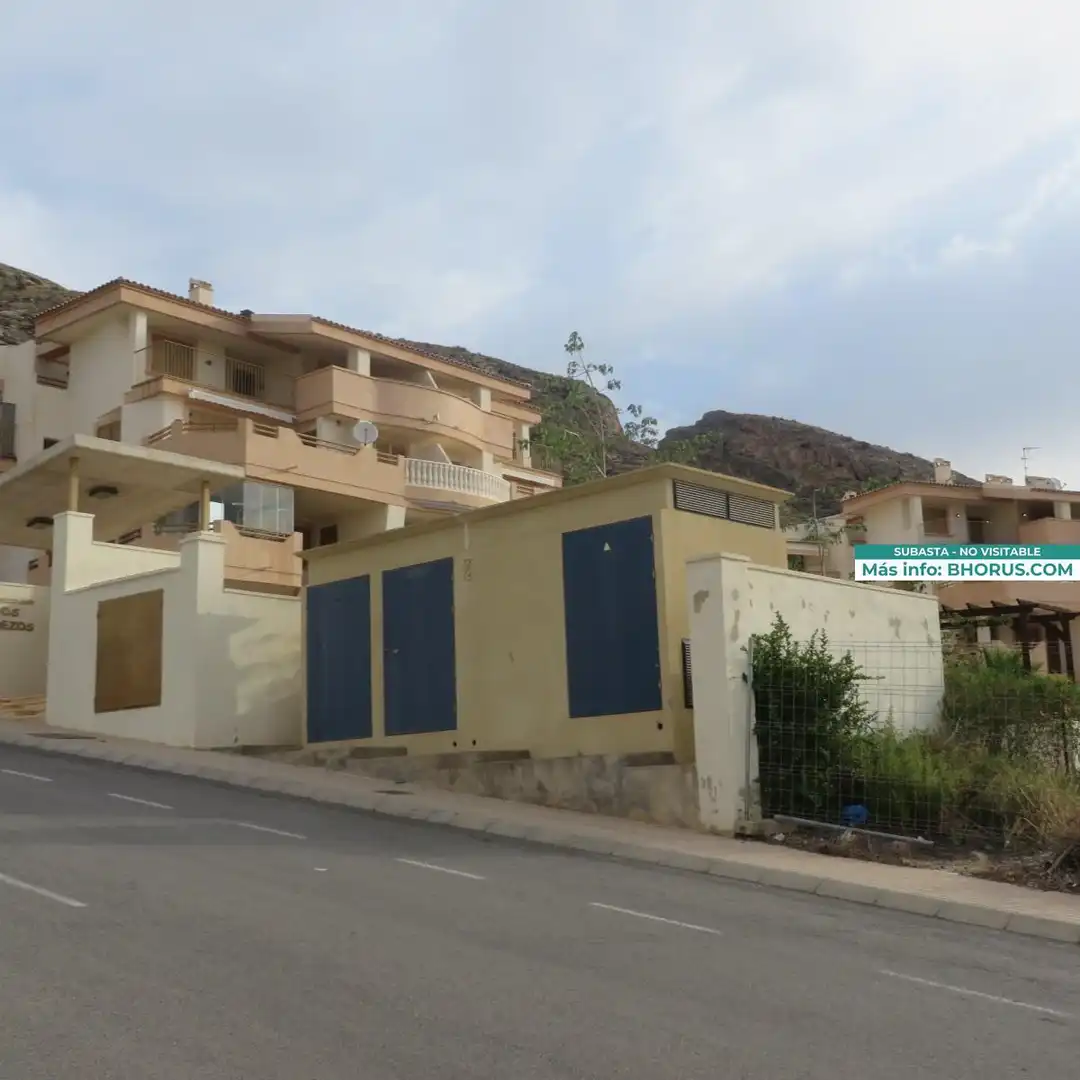 Flat with lift for sale in BERNA 6