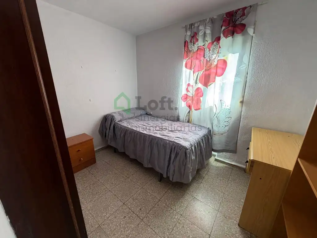 Dormitori de Pis en venda en Badajoz amb Calefacció, Moblat i Forn