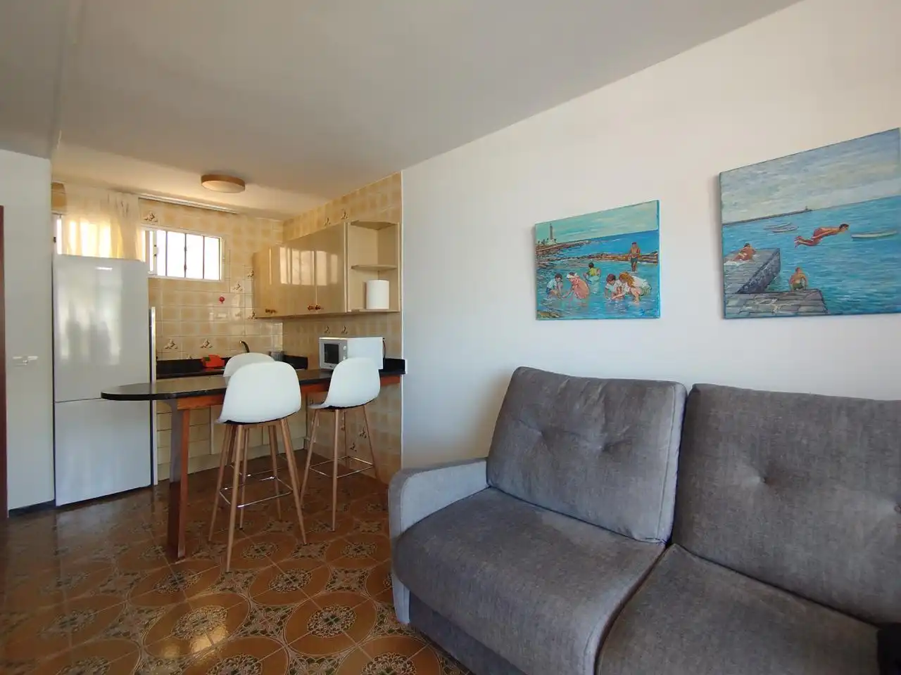 Sala d'estar de Apartament de lloguer en San Bartolomé de Tirajana amb Moblat, Balcó i Internet