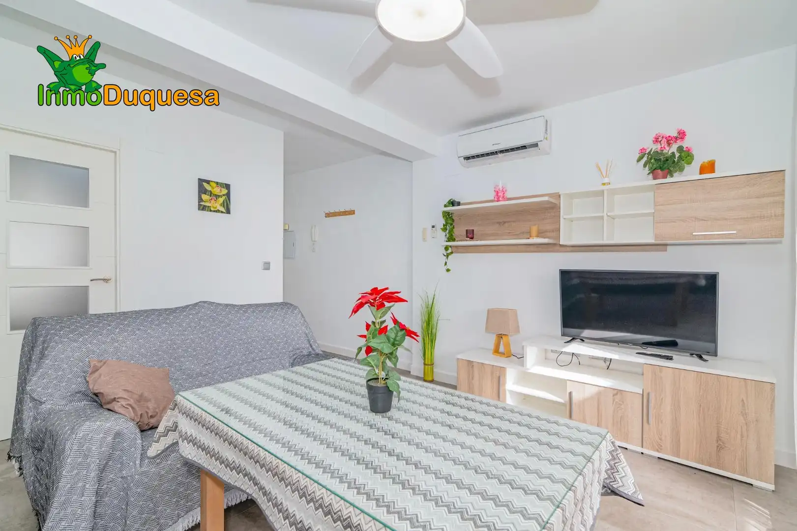 Sala de estar de Piso en venta en Granada con Aire acondicionado, Calefacción y Terraza