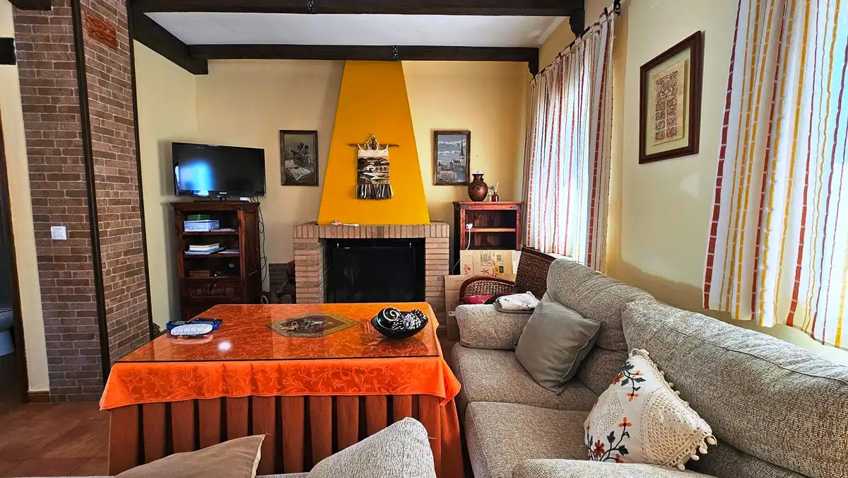 Sala de estar de Casa adosada en venta en Cortelazor con Trastero, Amueblado y Balcón
