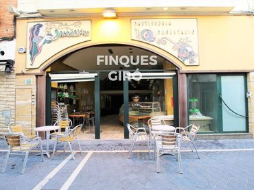 Locale commerciale in affitto a montserrat