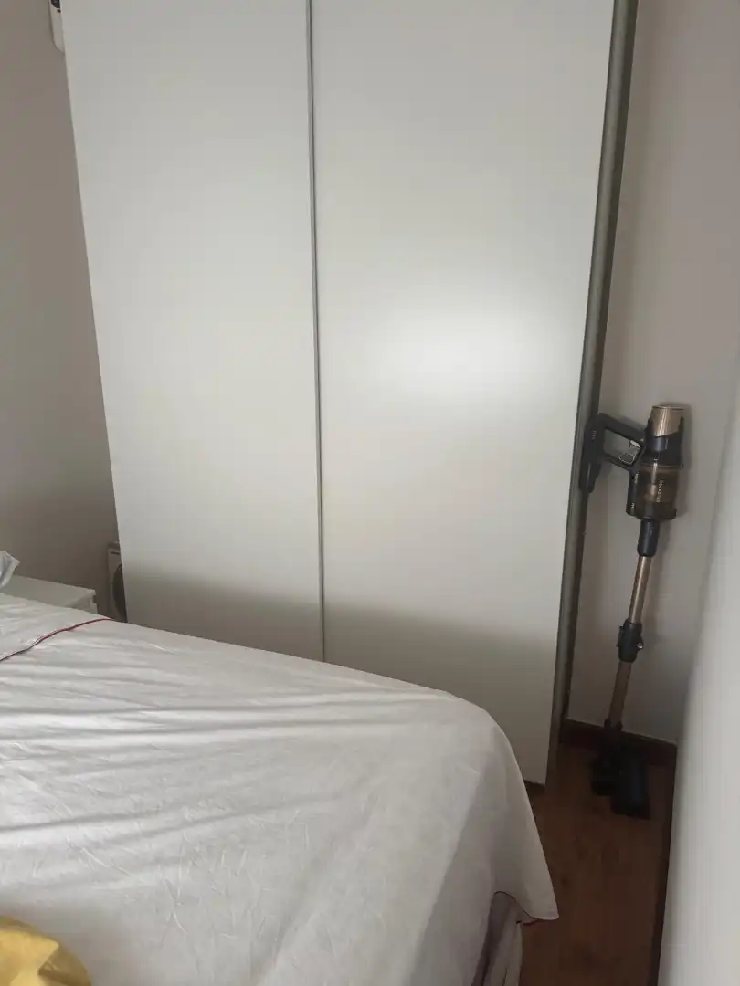 Habitación de Estudio de alquiler en Oviedo  con Calefacción, Parquet y Amueblado