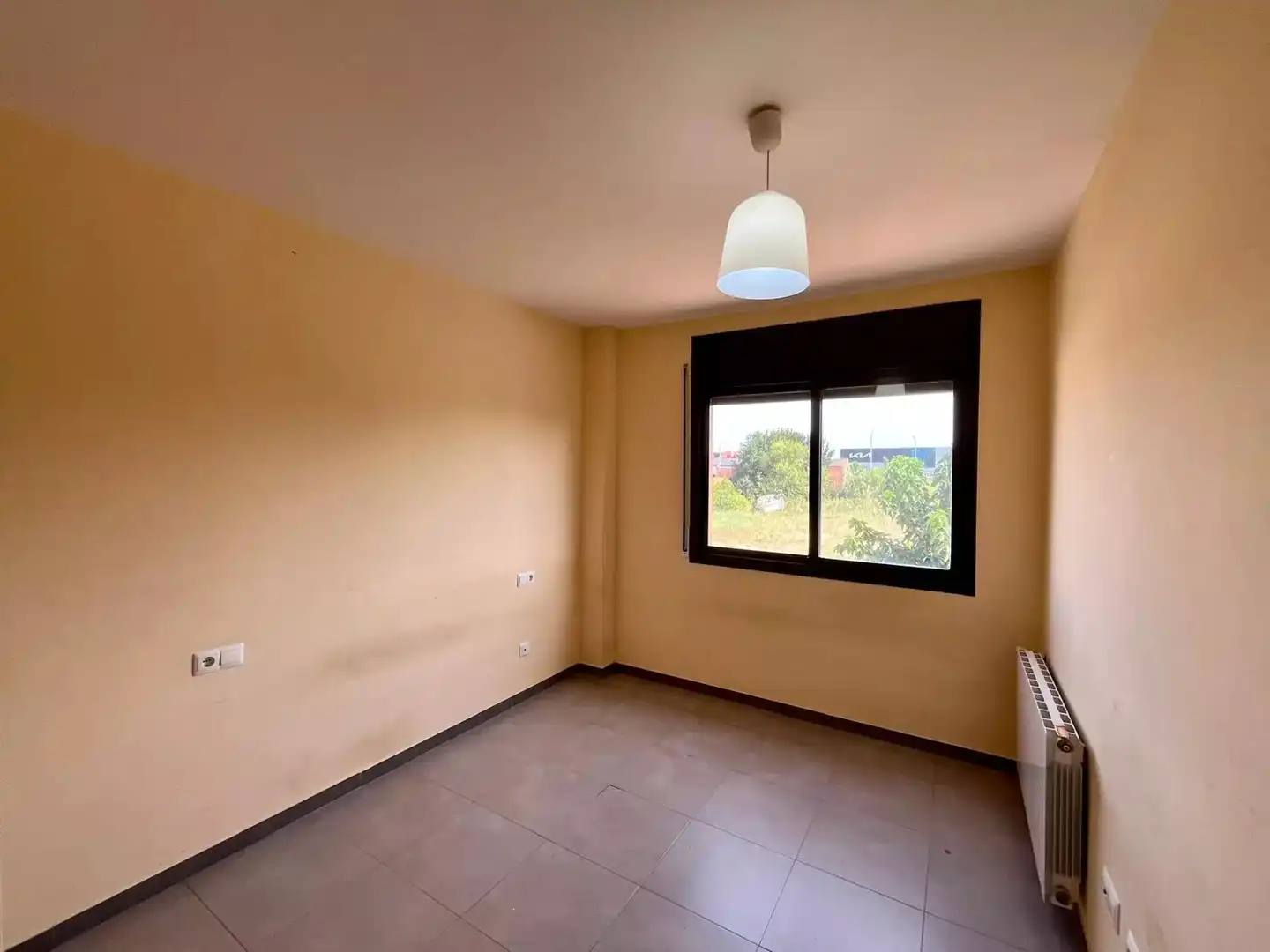 Bedroom of Duplexes for sale in Figueres  with Air Conditioner and Terrace