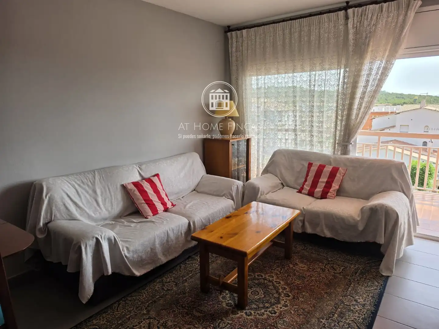 Living room of Flat for sale in Roda de Berà  with Terrace, Swimming Pool and Community pool