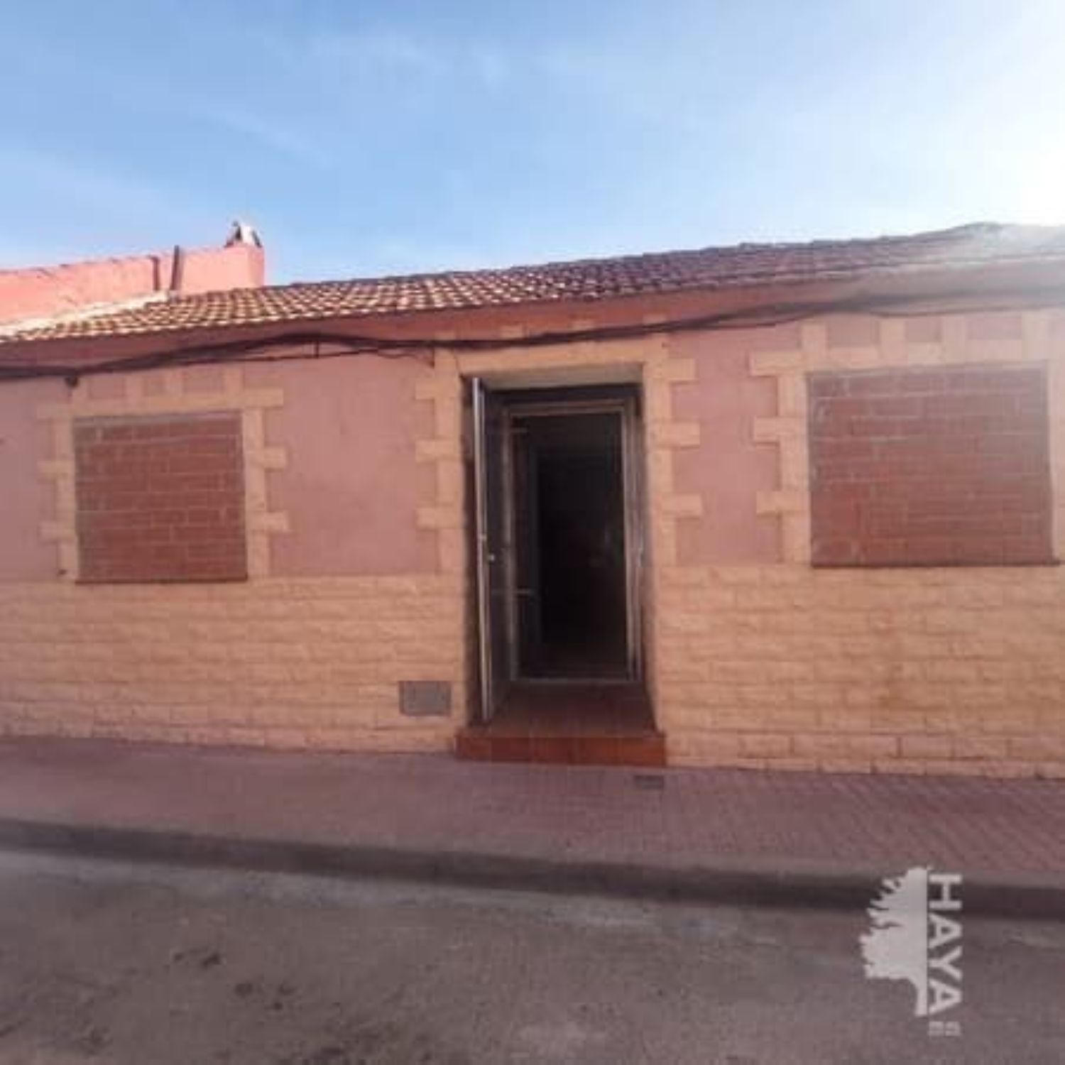 Vista exterior de Casa adosada en venda en Porzuna