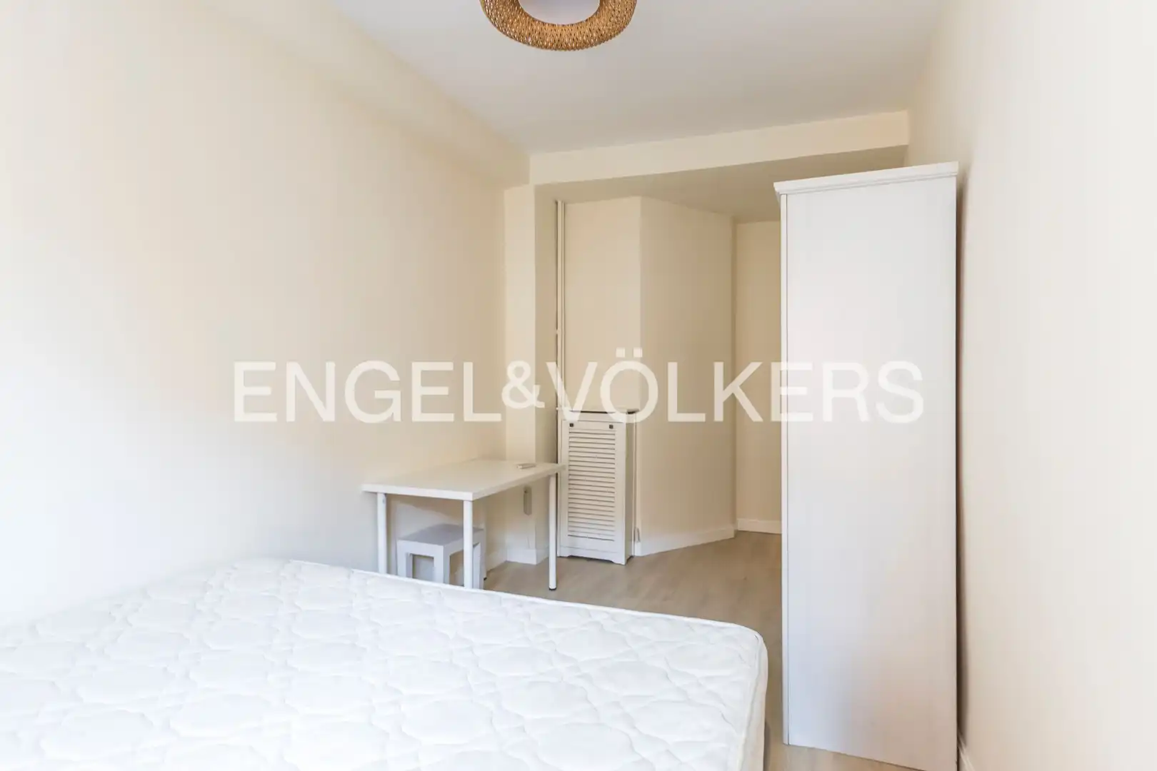 Habitación de Piso de alquiler en Madrid con Aire acondicionado y Calefacción