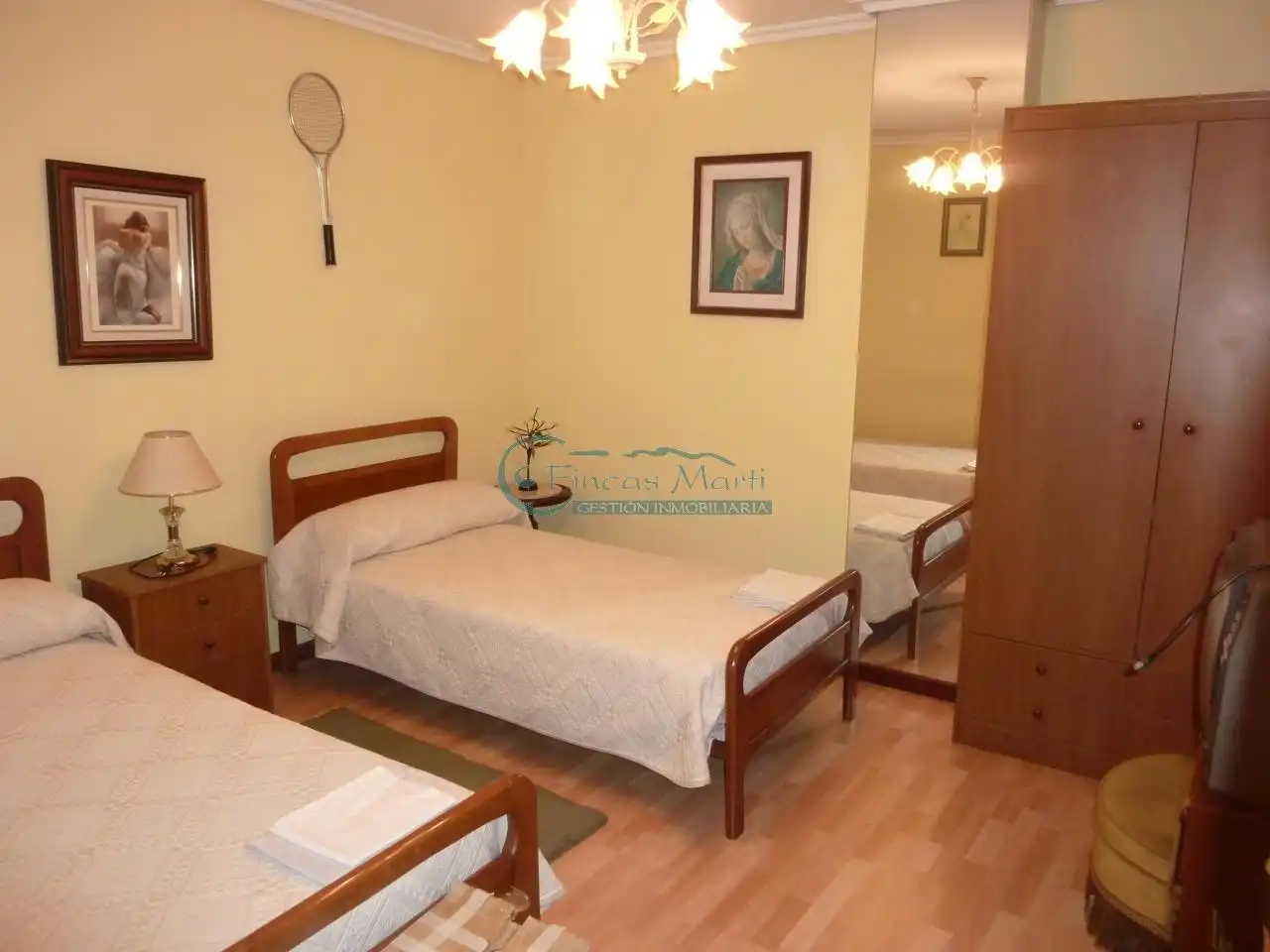 Habitación de Piso de alquiler en Vigo  con Calefacción, Trastero y Amueblado