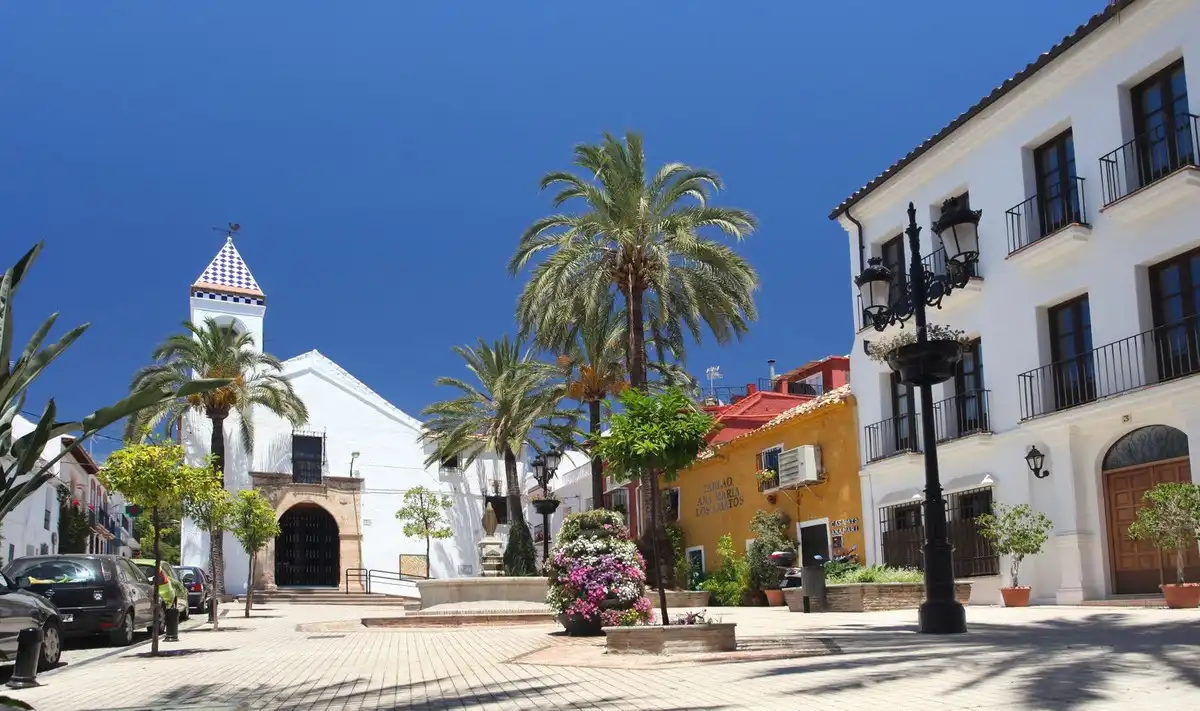 Exterior view of Duplexes for sale in Marbella  with Air Conditioner, Parquet flooring and Furnished