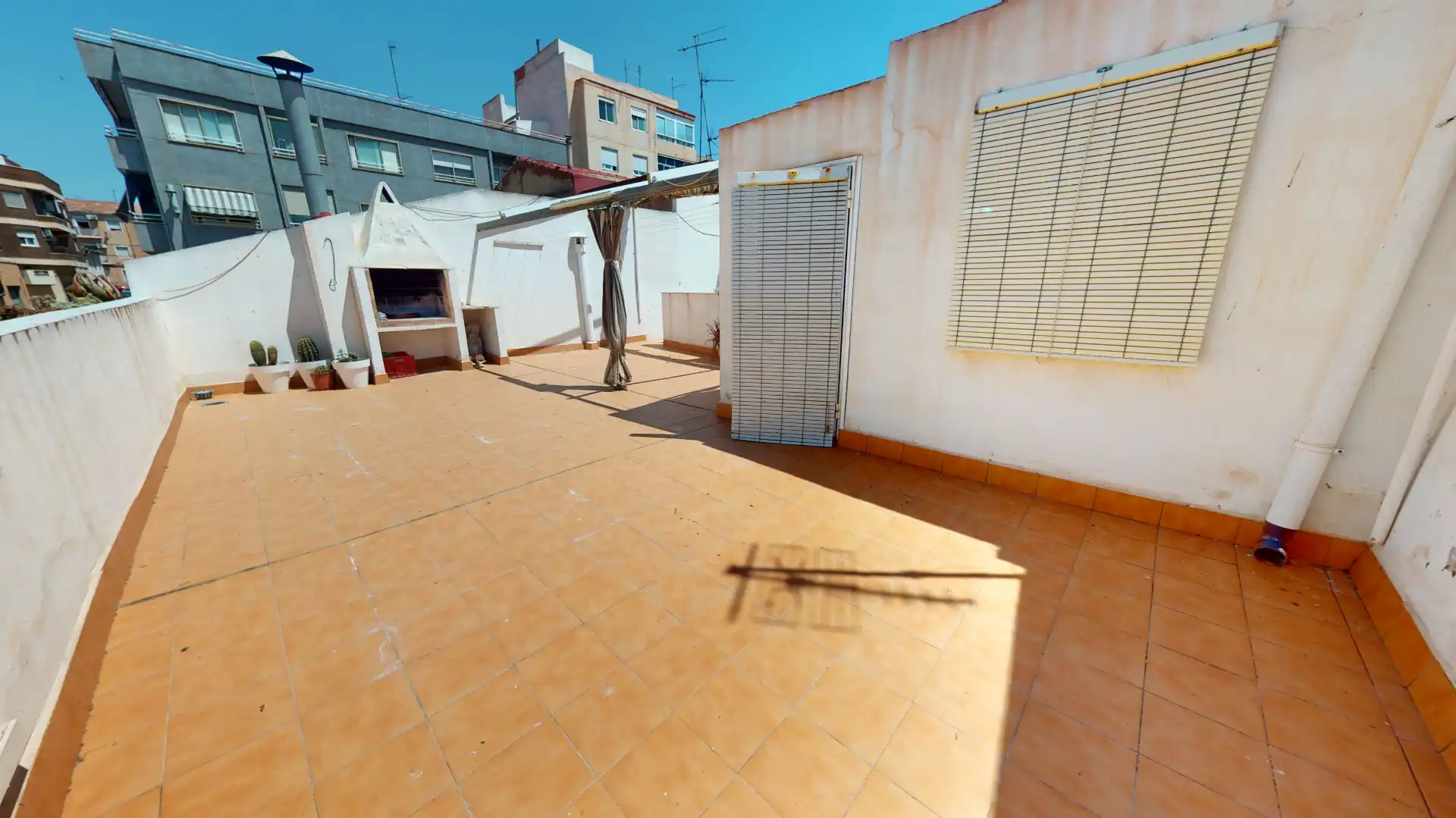 Terrassa de Casa adosada en venda en Elda amb Aire condicionat, Terrassa i Traster