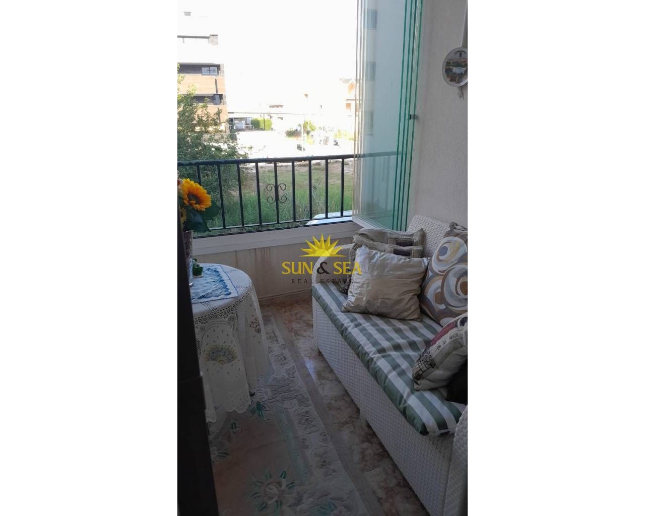 Terrasse von Wohnungen miete in Formentera del Segura mit Klimaanlage, Heizung und Terrasse